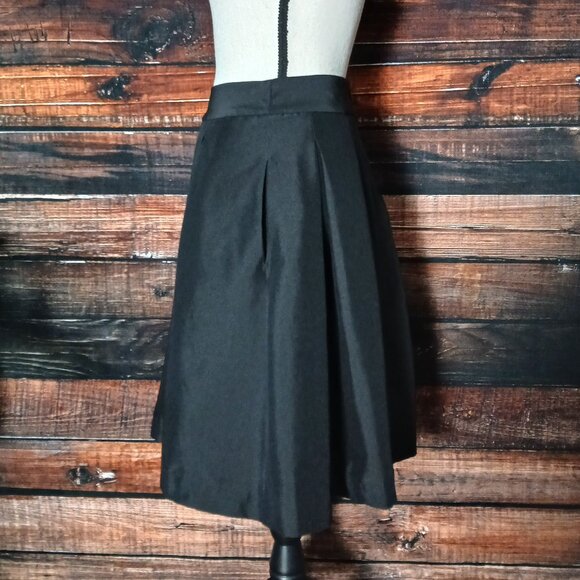 White House Black Market Skirt Size 0 Blac Flared Full Pleated Zip Back Pockets - Picture 6 of 8